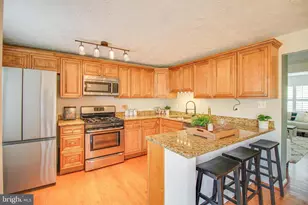 710 Quiet Pond Ct, Odenton, MD 21113 - Photo 11