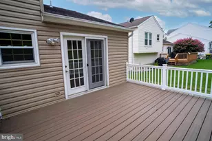 5914 Manor House Ln, Brooklyn Park, MD 21225 - Photo 11
