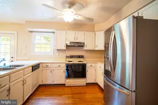 5914 Manor House Ln, Brooklyn Park, MD 21225 - Photo 21