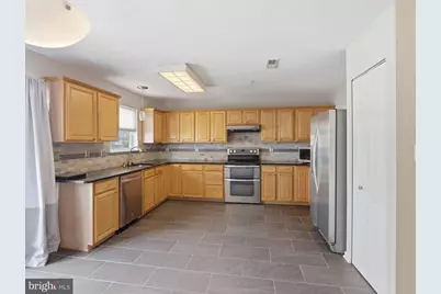 6510 Tapwood Court, Glen Burnie, MD 21060 - Photo 11