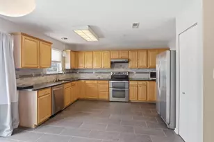 6510 Tapwood Ct, Glen Burnie, MD 21060 - Photo 11