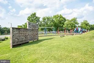 565 Lanny Ct, Millersville, MD 21108 - Photo 37