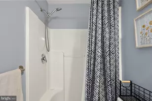 565 Lanny Ct, Millersville, MD 21108 - Photo 21