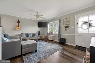 565 Lanny Ct, Millersville, MD 21108 - Photo 7