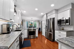 1688 Patrice Cir, Crofton, MD 21114 - Photo 7
