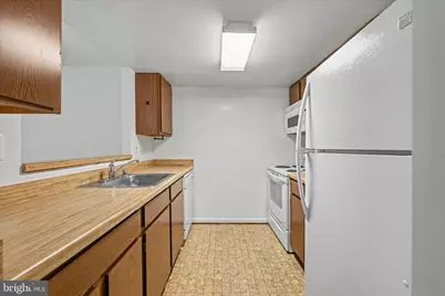 1410 Greendale Court #2-1410, Arnold, MD 21012 - Photo 13