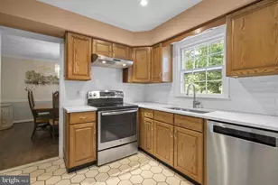 651 Magothy View Dr, Arnold, MD 21012 - Photo 11