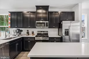 124 Spring Gate Ln, Pasadena, MD 21122 - Photo 3