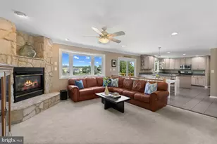 8044 Forest Glen Dr, Pasadena, MD 21122 - Photo 9