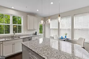 1314 Hawk Hollow Dr, Crofton, MD 21114 - Photo 9