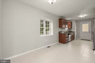 305 Bishop Ave, Baltimore, MD 21225 - Photo 15