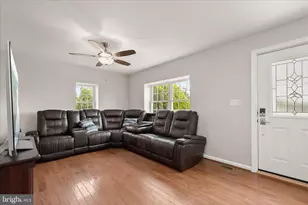 305 Bishop Ave, Baltimore, MD 21225 - Photo 11