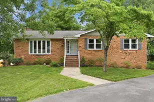 1848 Carriage Dr, Annapolis, MD 21401 - Photo 1