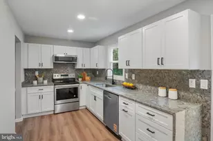 1750 Laurance Ct, Crofton, MD 21114 - Photo 7
