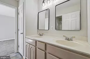 683 Powhatan Beach Rd, Pasadena, MD 21122 - Photo 41