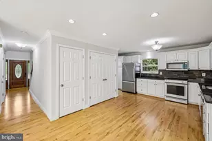 683 Powhatan Beach Rd, Pasadena, MD 21122 - Photo 23