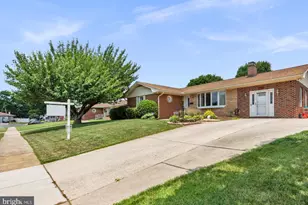 629 Gayle Dr, Linthicum Heights, MD 21090 - Photo 3