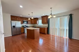 10 S Meadow Ct, Glen Burnie, MD 21060 - Photo 3