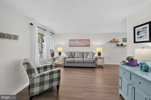7915 Kings Bench Pl, Pasadena, MD 21122 - Photo 5