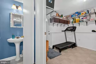 7915 Kings Bench Pl, Pasadena, MD 21122 - Photo 23