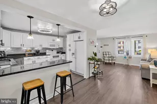 7915 Kings Bench Pl, Pasadena, MD 21122 - Photo 9