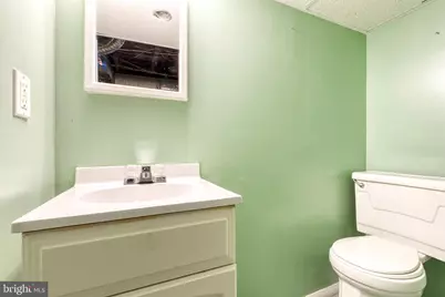113 W Hilltop Road, Baltimore, MD 21225 - Photo 23