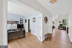 8215 Athena Ln, Severn, MD 21144 - Photo 9