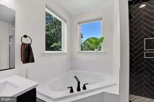 8215 Athena Ln, Severn, MD 21144 - Photo 35
