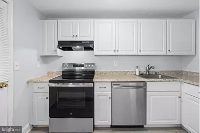6425 Lacrosse Lane NE, Glen Burnie, MD 21061 - Photo 21