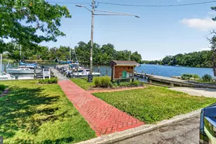 415 Fairmount Dr, Edgewater, MD 21037 - Photo 35