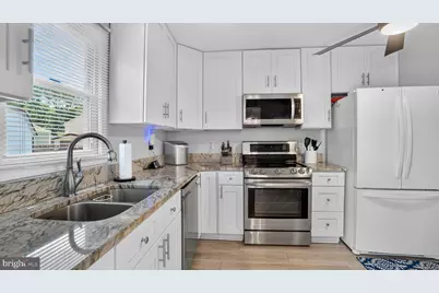 415 Fairmount Drive, Edgewater, MD 21037 - Photo 9