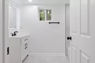 896 Forest Ln, Hanover, MD 21076 - Photo 37