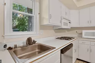 309 Balsam Dr, Severna Park, MD 21146 - Photo 9