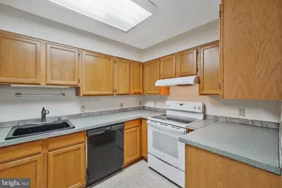 650 Teton Drive, Lothian, MD 20711 - Photo 9