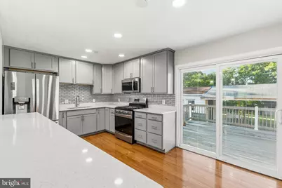 1009 Lilac Lane, Glen Burnie, MD 21061 - Photo 7