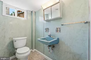 1009 Lilac Ln, Glen Burnie, MD 21061 - Photo 19