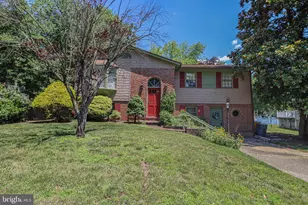 490 Williamsburg Ln, Odenton, MD 21113 - Photo 3
