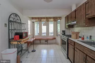 490 Williamsburg Ln, Odenton, MD 21113 - Photo 21