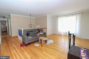 490 Williamsburg Ln, Odenton, MD 21113 - Photo 15