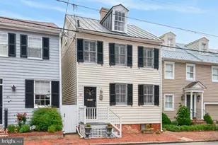 22 College Ave, Annapolis, MD 21401 - Photo 1