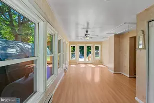 7959 Oak Rd, Pasadena, MD 21122 - Photo 5
