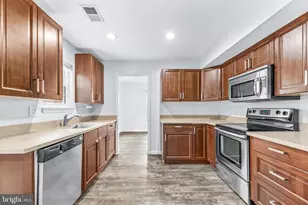 2460 Yarmouth Ln, Crofton, MD 21114 - Photo 11