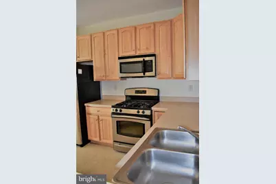 1481 Pangbourne Way, Hanover, MD 21076 - Photo 5
