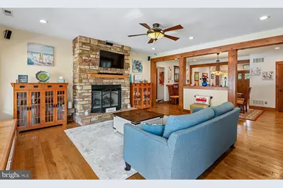 319 6th Avenue NE, Glen Burnie, MD 21060 - Photo 23