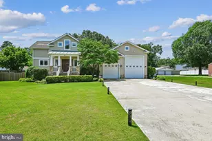 319 6th Ave NE, Glen Burnie, MD 21060 - Photo 1