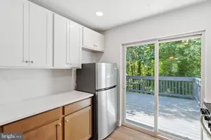 504 Greenblades Ct, Arnold, MD 21012 - Photo 7