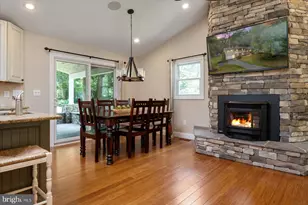 1134 Valley Dr, Pasadena, MD 21122 - Photo 17