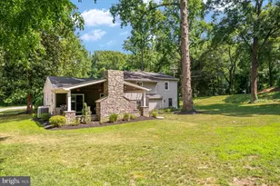 1134 Valley Dr, Pasadena, MD 21122 - Photo 47