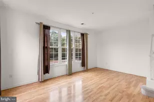 8603 Willow Leaf Ln, Odenton, MD 21113 - Photo 5