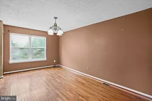 560 Elizabeth Ln, Glen Burnie, MD 21061 - Photo 7